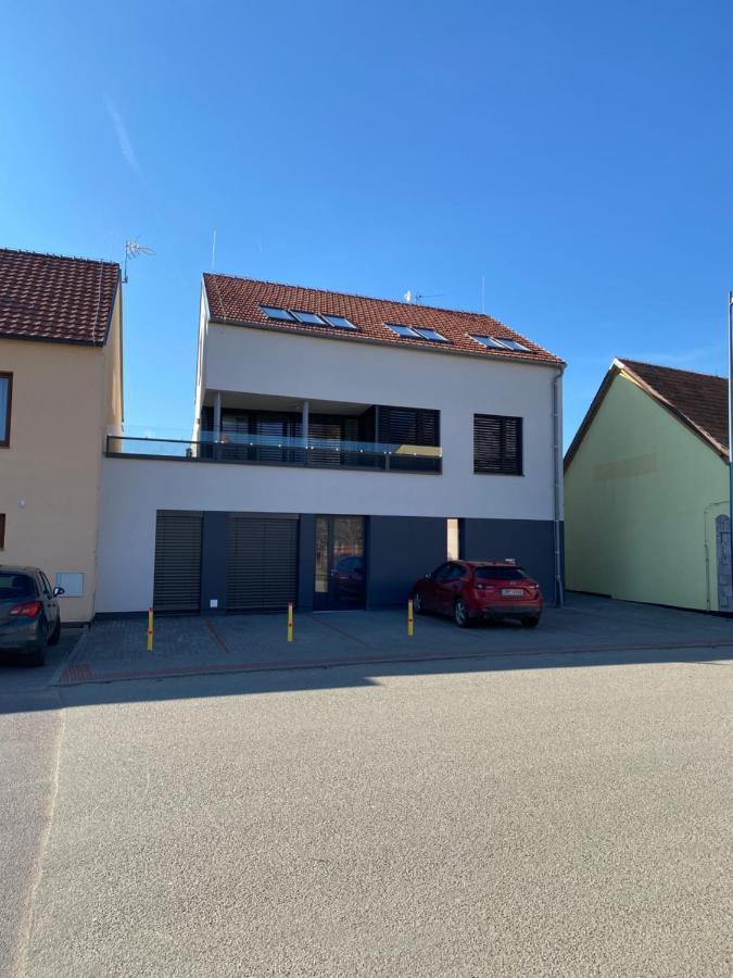 Apartman Astrid 4 Mikulov Luaran gambar